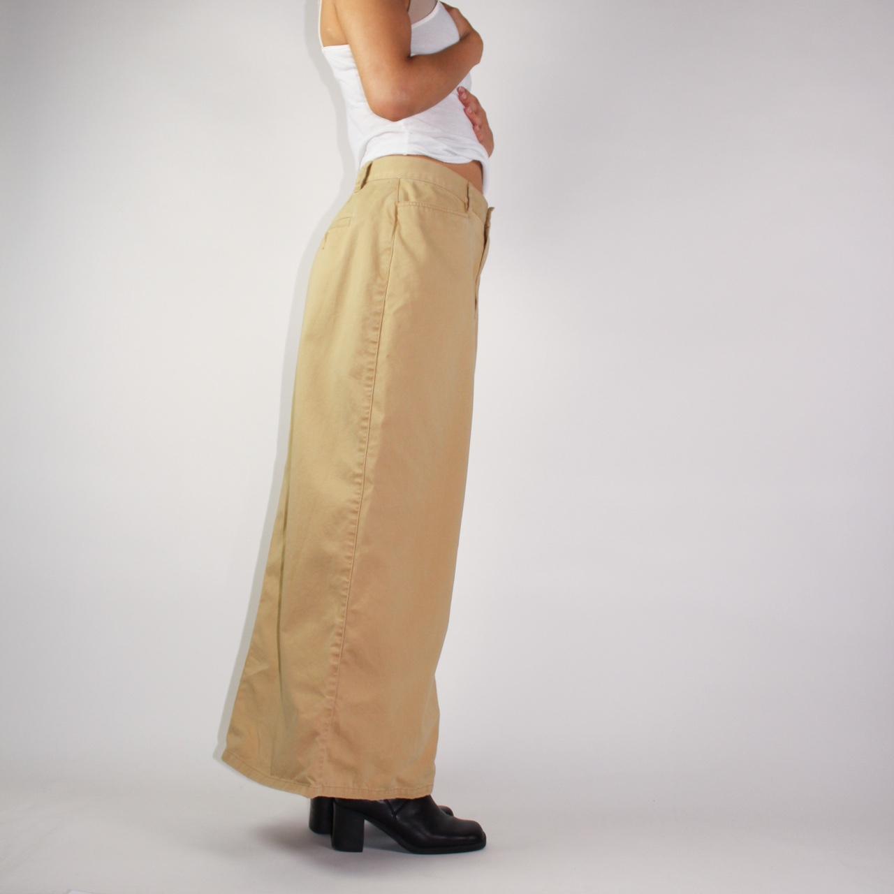 liz claiborne cargo maxi length beige skirt with middle slit