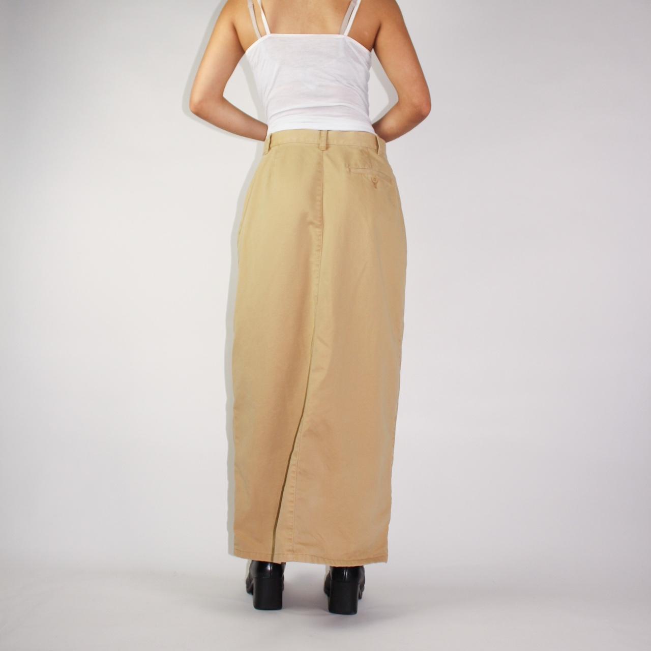 liz claiborne cargo maxi length beige skirt with middle slit
