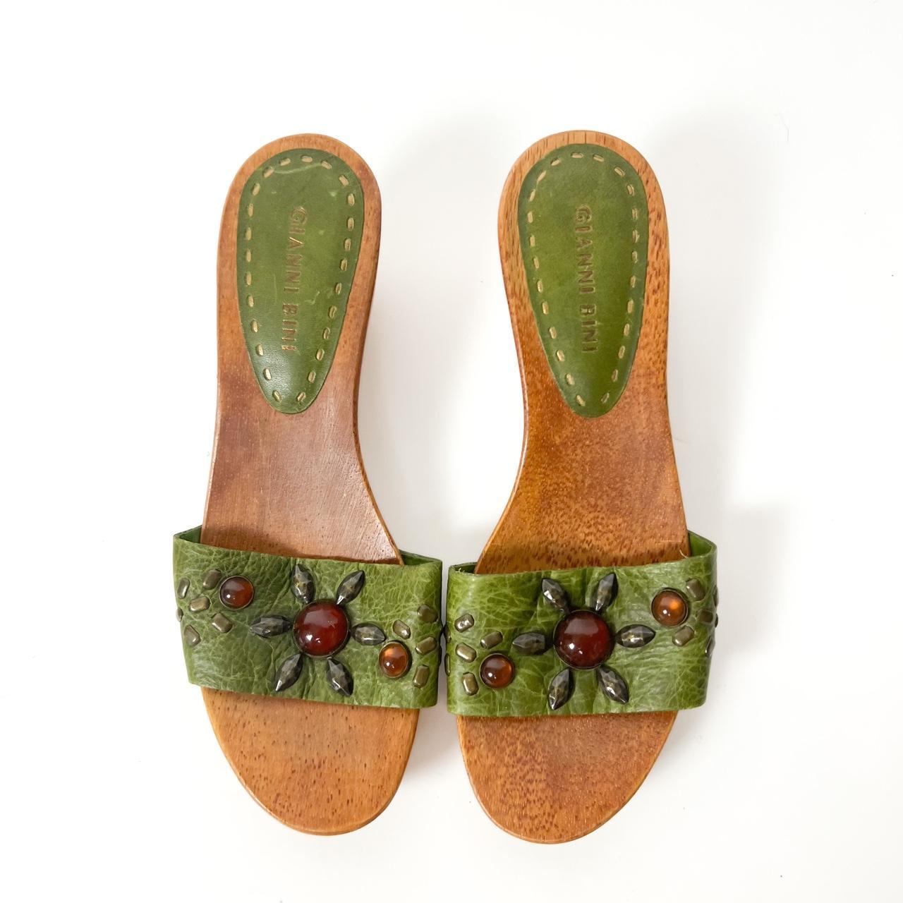 Giani Bini bejeweled y2k wooden boho heels